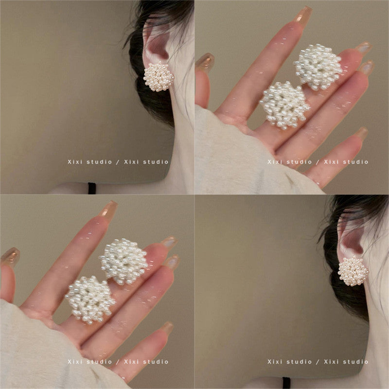 白色花朵耳環－黃款細節｜https://igowo.tw/