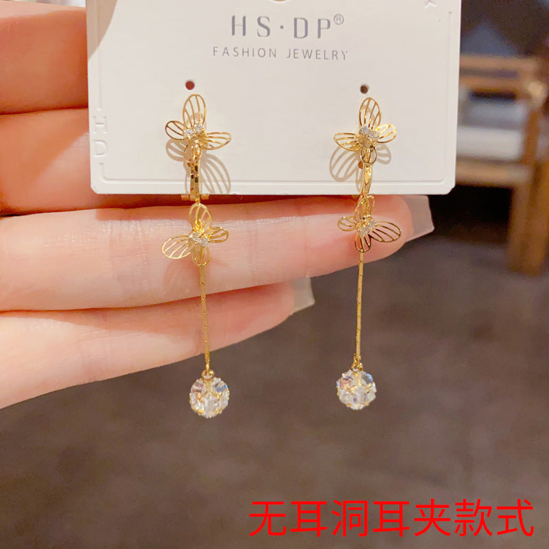 蝴蝶流蘇長版耳夾－商品主圖｜https://igowo.tw/