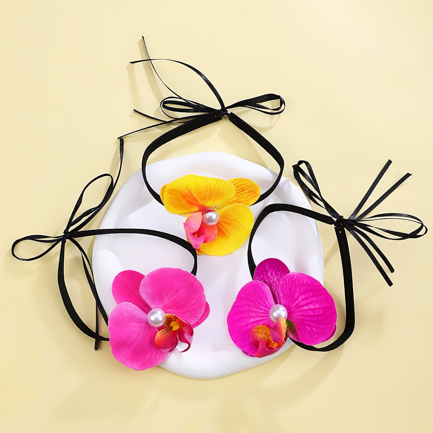 彩色蝴蝶花朵項鍊－細節特寫1｜https://igowo.tw/
