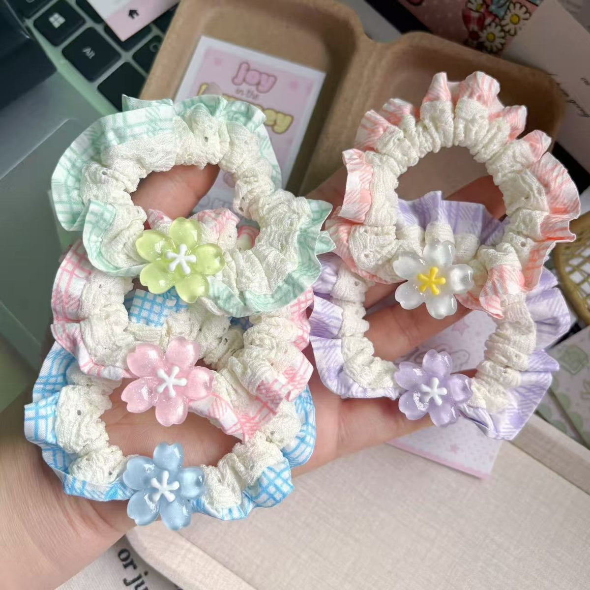 彩色櫻花髮圈－商品主圖｜https://igowo.tw/