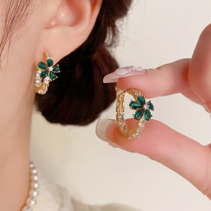 綠色鋯石花朵復古耳環－商品主圖｜https://igowo.tw/