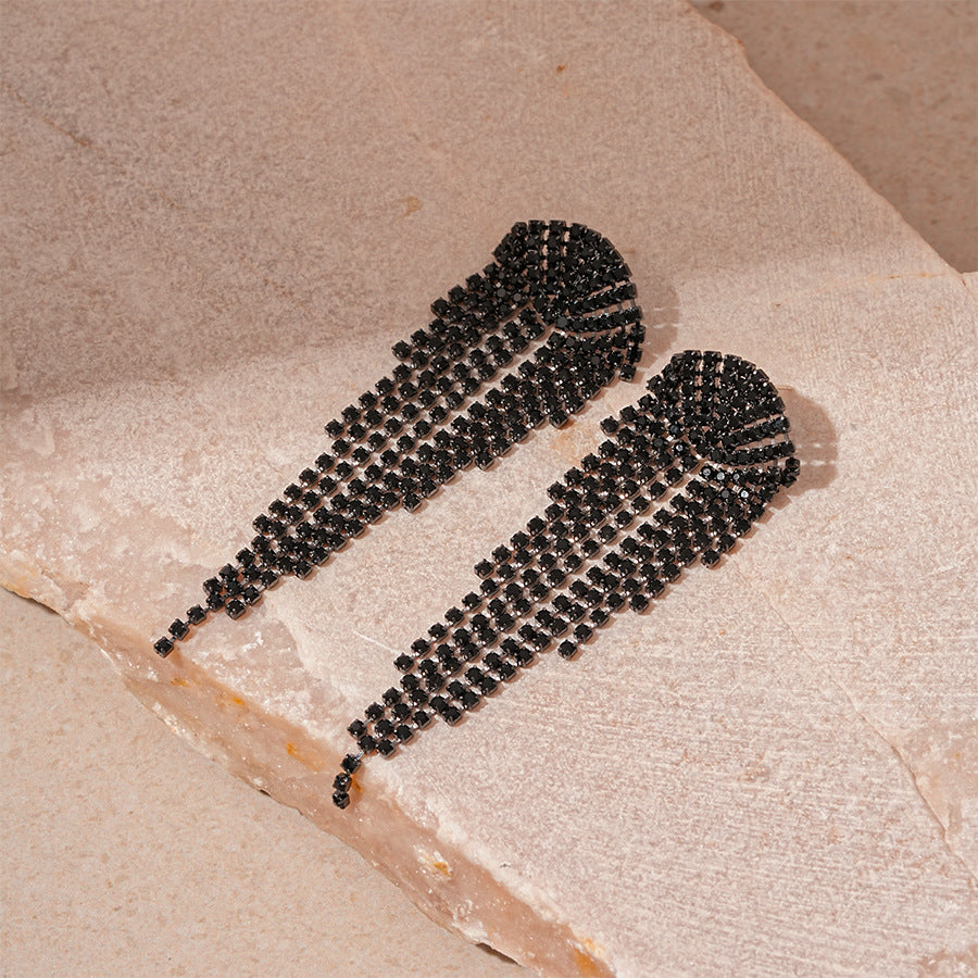 黑色銀針水滴流蘇耳環