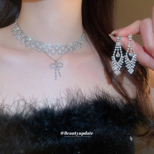 蝴蝶結鑲鑽項鍊耳環組－商品主圖｜https://igowo.tw/