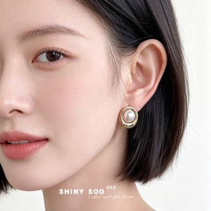 珍珠銀針耳釘－彩光珍珠耳釘款細節｜https://igowo.tw/