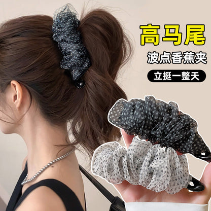 網紗碎花鯊魚夾－碎花藍黑款實拍｜https://igowo.tw/