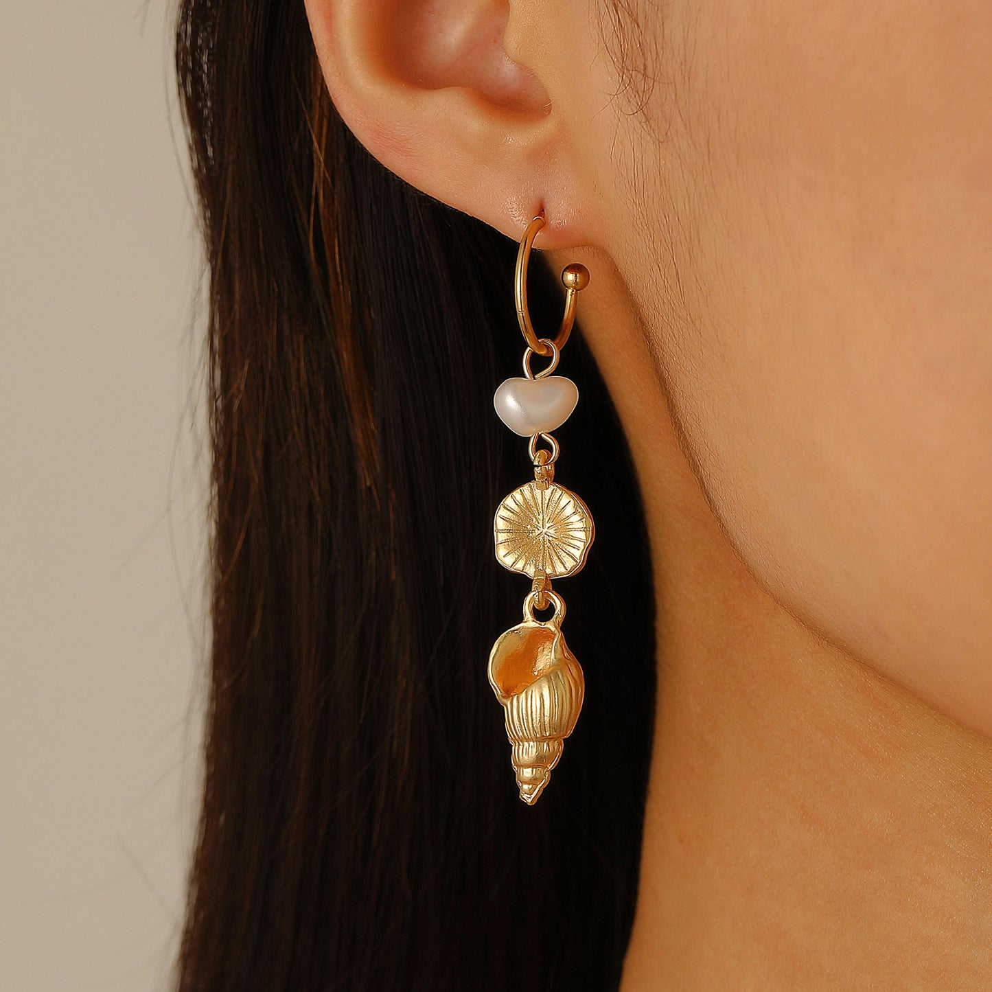 珍珠貝殼海星耳環－細節特寫1｜https://igowo.tw/