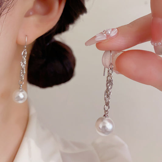 珍珠金屬鏈條流蘇耳鉤－商品主圖｜https://igowo.tw/