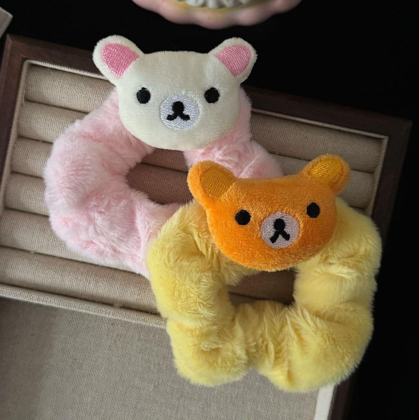 粉色絨面小熊髮圈－粉色小熊髮圈款實拍｜https://igowo.tw/