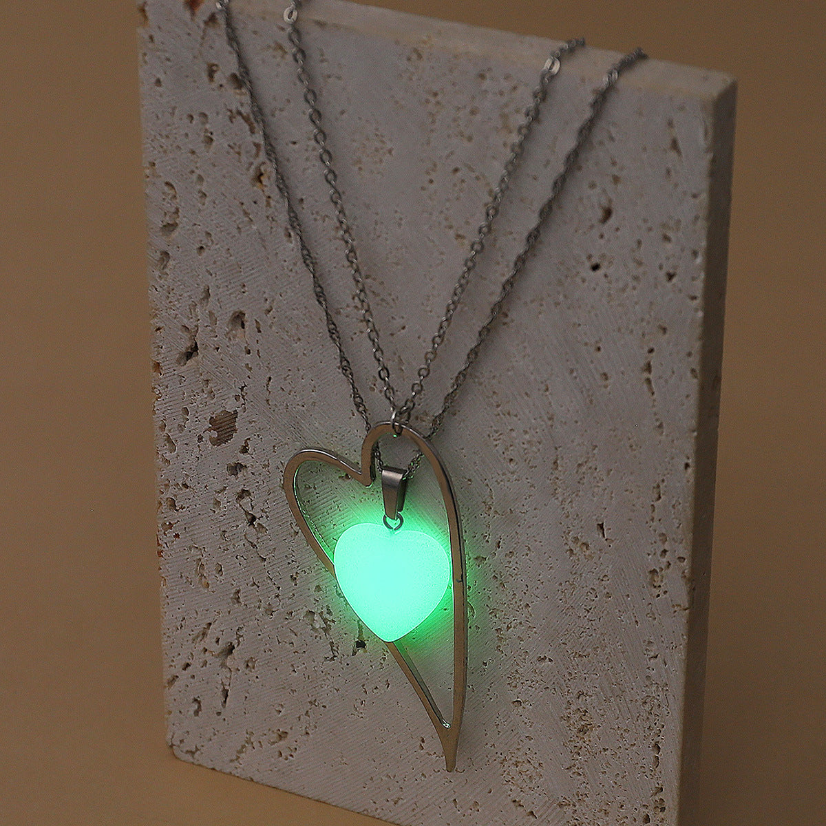 愛心月亮復古項鍊－細節特寫5｜https://igowo.tw/