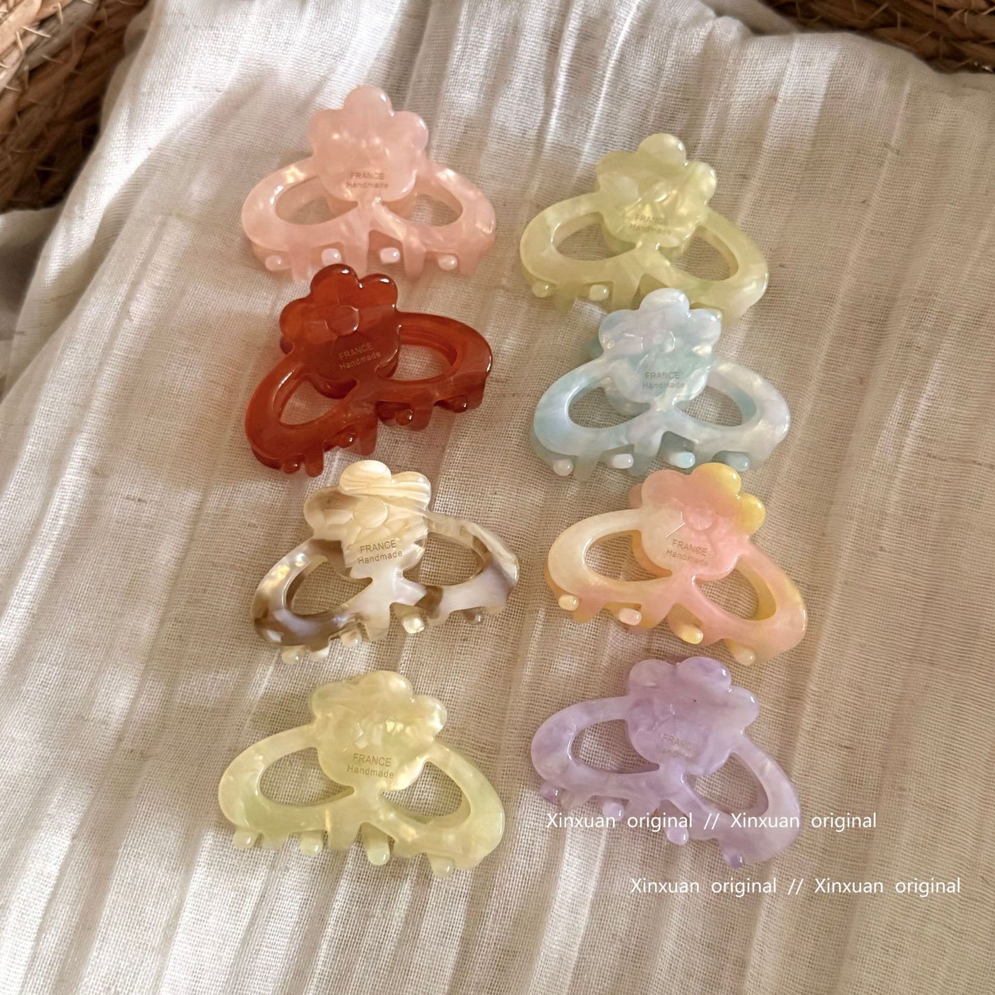 醋酸板材花朵鯊魚夾－黃粉色款實拍｜https://igowo.tw/