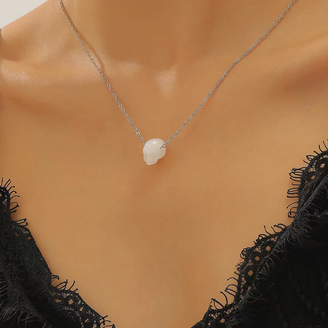 黑色金屬骷髏墜飾項鍊－細節特寫16｜https://igowo.tw/