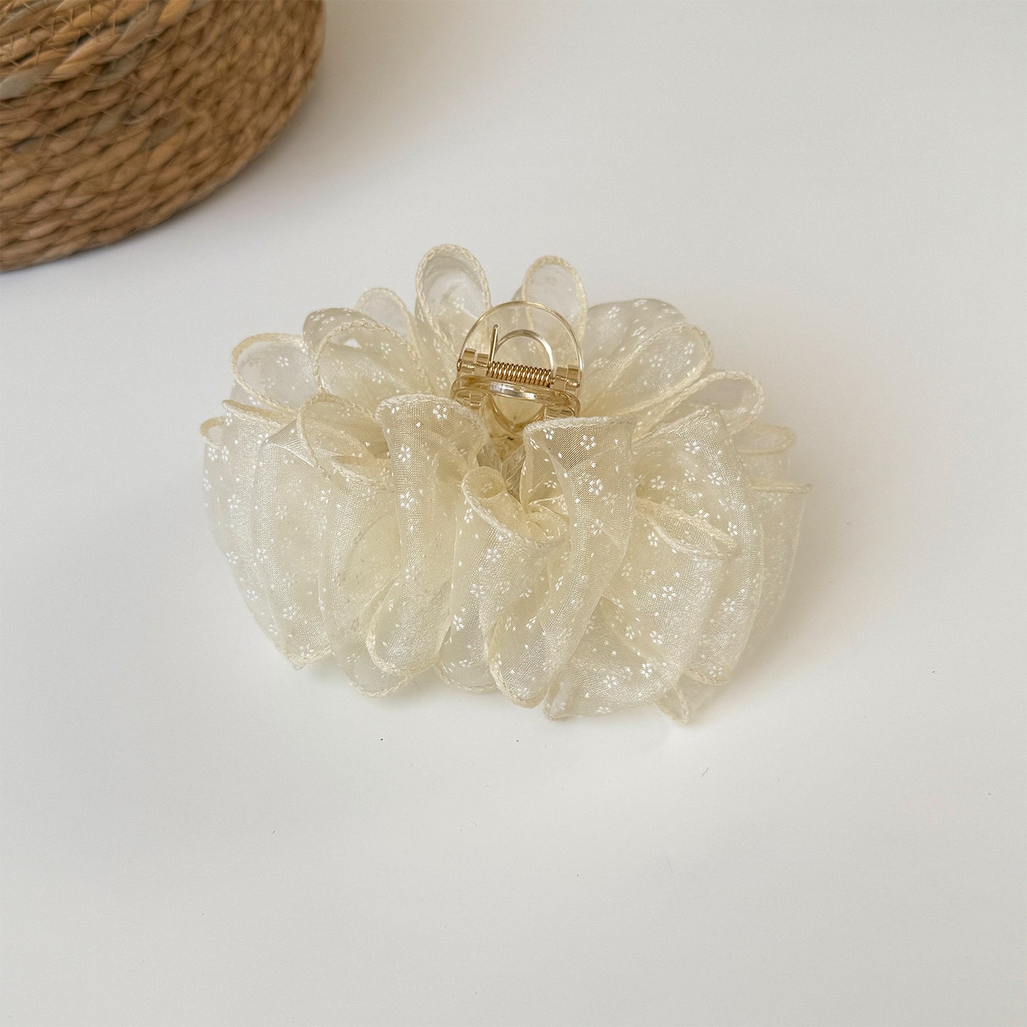 蕾絲網紗碎花鯊魚夾