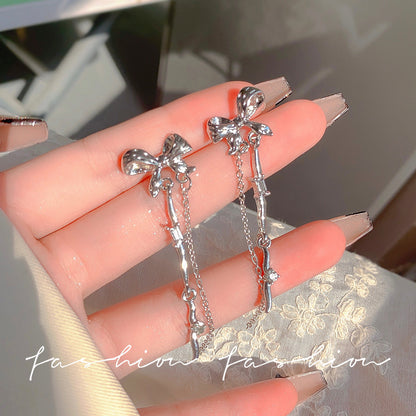 銀針蝴蝶結流蘇耳環－商品主圖｜https://igowo.tw/