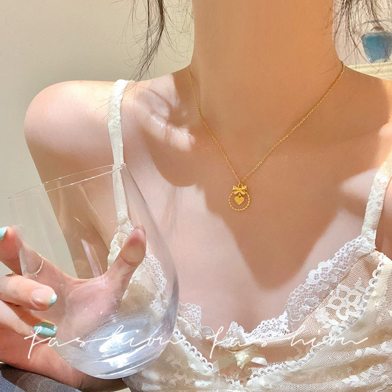 鋯石鈦鋼水滴墜飾項鍊－細節特寫77｜https://igowo.tw/