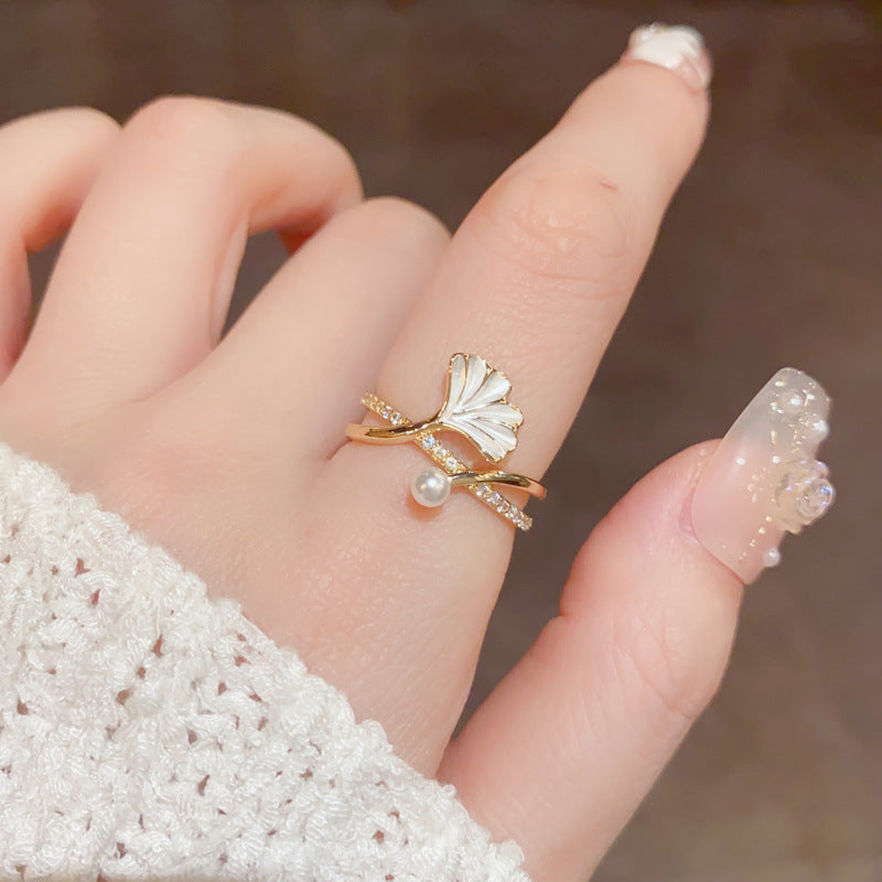 珍珠銀杏葉微鑲戒指－商品主圖｜https://igowo.tw/