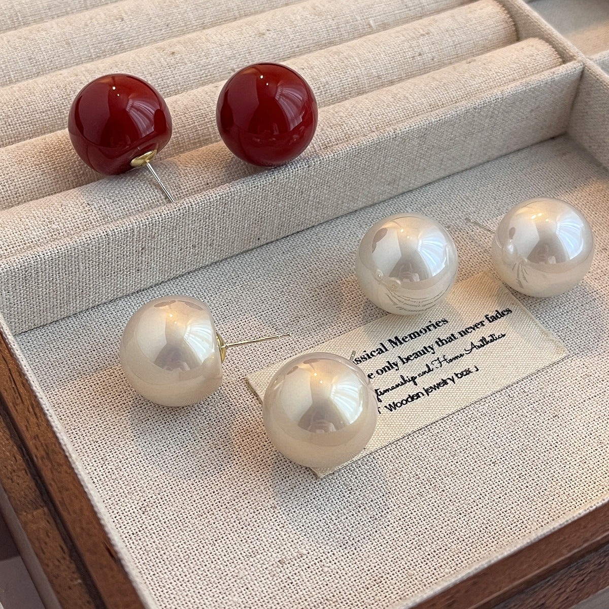 紅色銀針圓珠飾品－商品主圖｜https://igowo.tw/