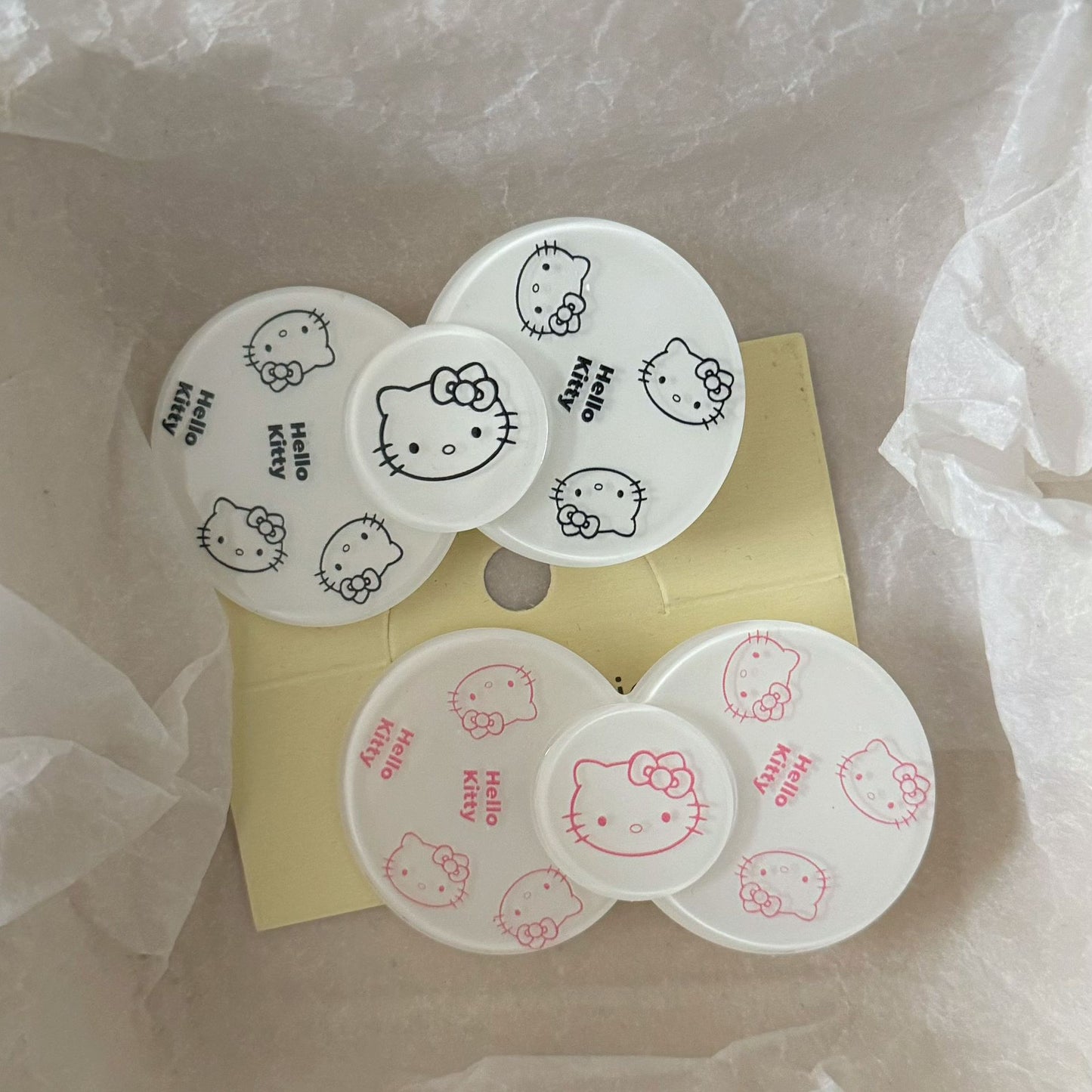 壓克力貓咪領結髮夾－白色貓咪領結髮夾款實拍｜https://igowo.tw/