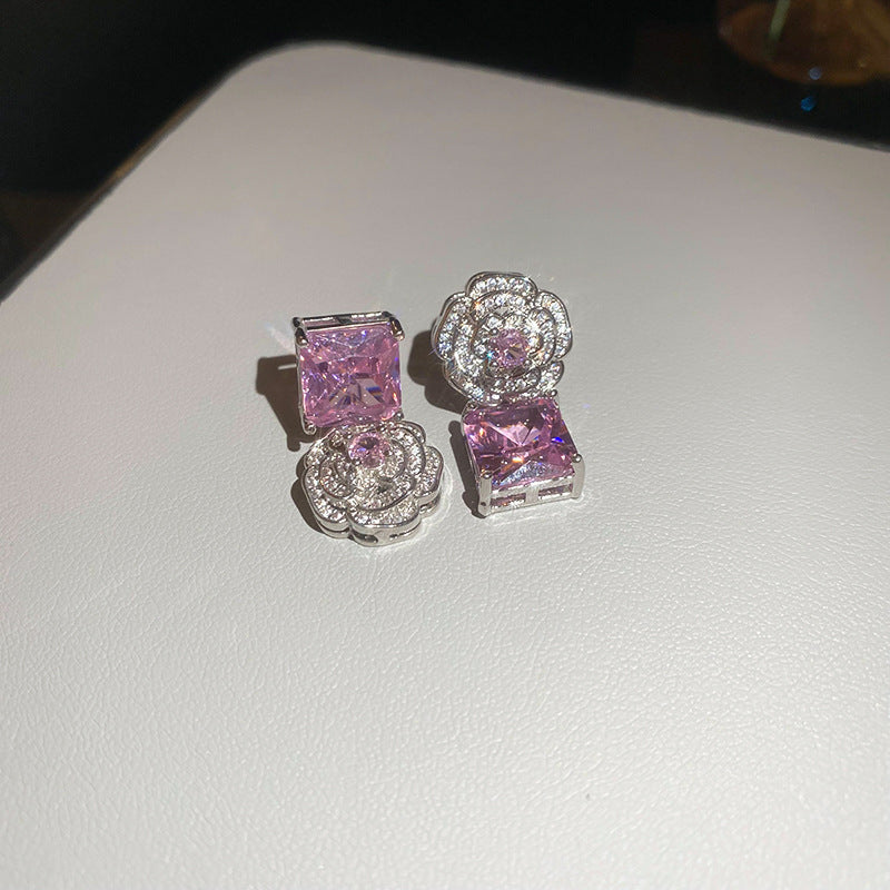銀針花朵水滴鑲鑽耳釘－細節特寫43｜https://igowo.tw/