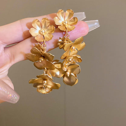 金屬花朵流蘇誇張耳環－細節特寫34｜https://igowo.tw/