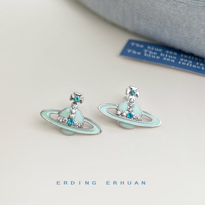 海藍寶花朵簡約耳環－細節特寫7｜https://igowo.tw/