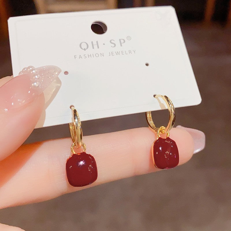 紅色簡約耳環－細節特寫65｜https://igowo.tw/