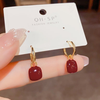 紅色簡約耳環－細節特寫65｜https://igowo.tw/