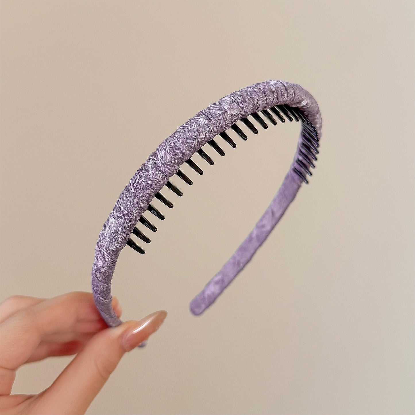 布面纏繞簡約髮箍－深咖款細節｜https://igowo.tw/