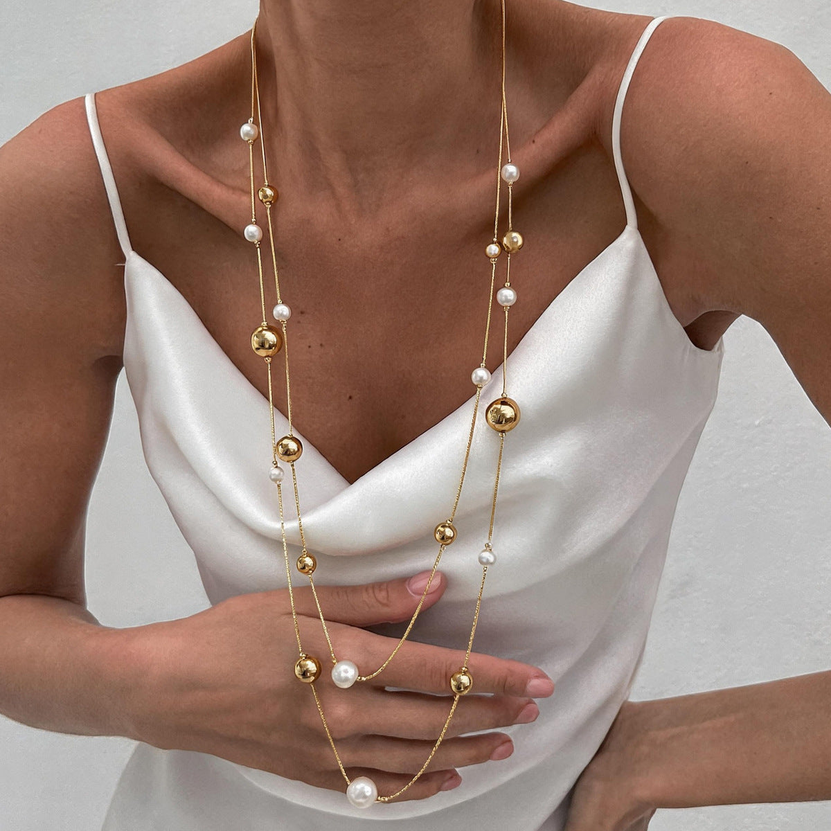 珍珠串珠鑲鑽項鍊