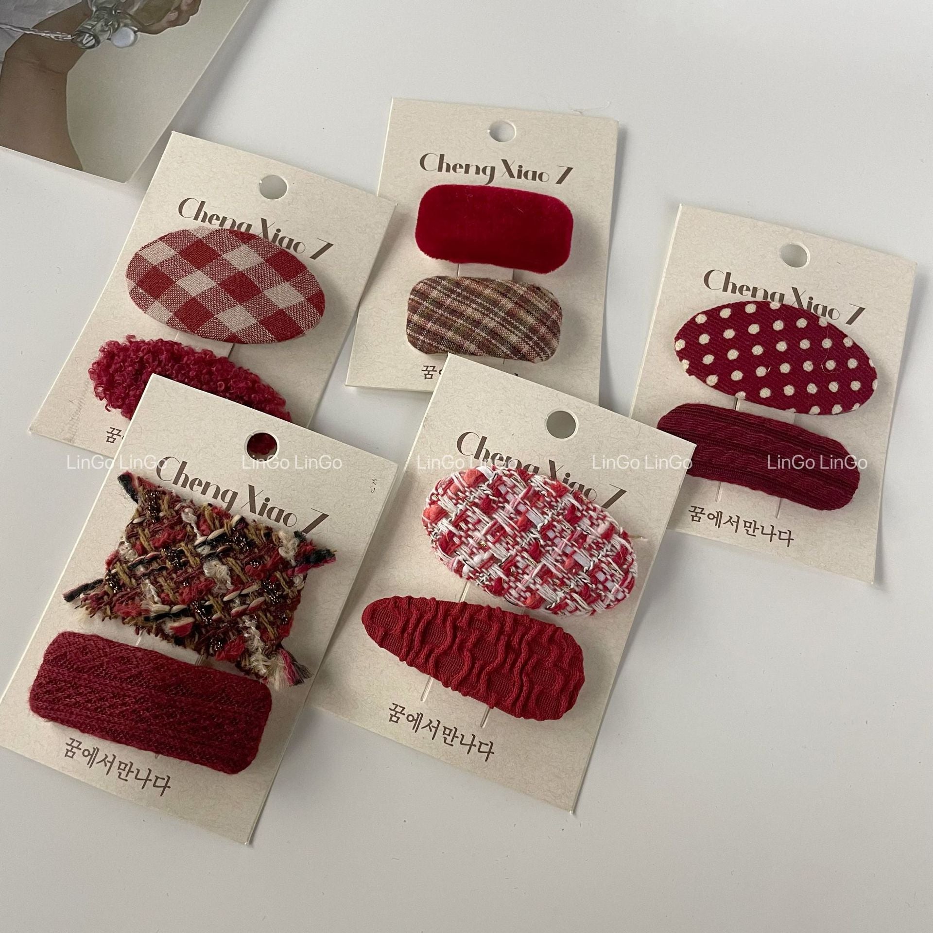 絨面蝴蝶結復古髮夾－方塊菱格款實拍｜https://igowo.tw/