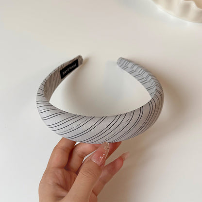 布面格紋寬版髮箍－灰色寬版髮箍款細節｜https://igowo.tw/
