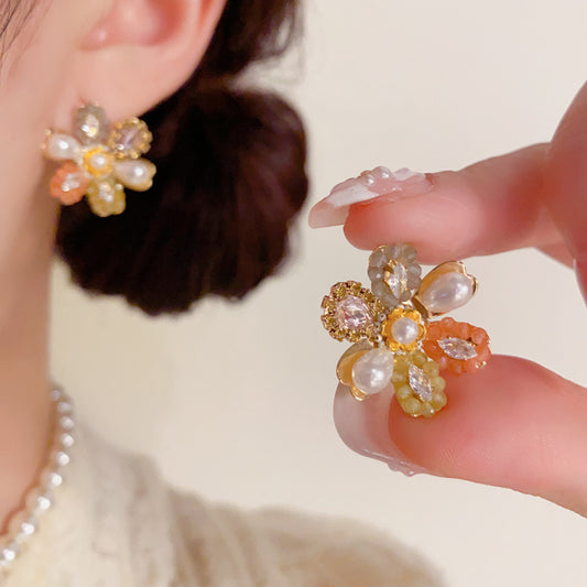 彩色花朵復古耳釘－商品主圖｜https://igowo.tw/