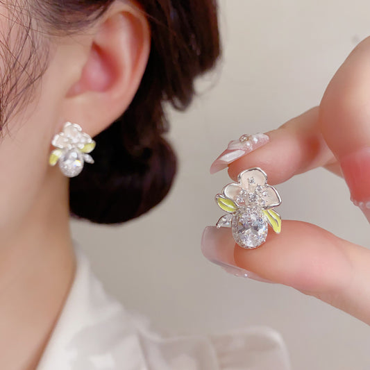 鋯石花朵電鍍耳釘－商品主圖｜https://igowo.tw/