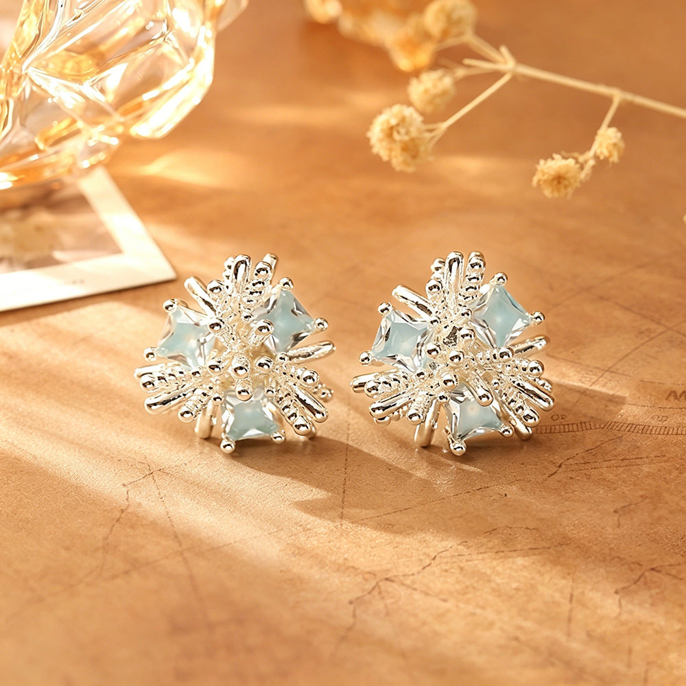 彩色鋯石耳釘－第二視角實拍｜https://igowo.tw/