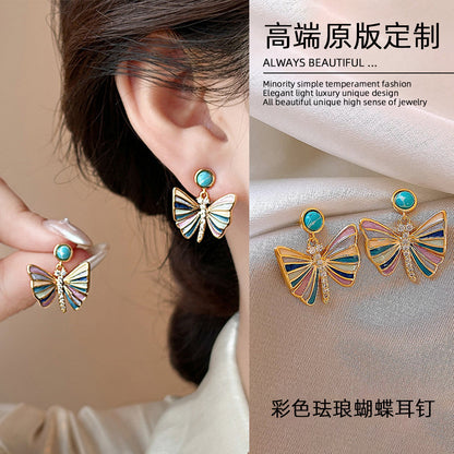 彩色琺瑯蝴蝶復古耳釘－商品主圖｜https://igowo.tw/
