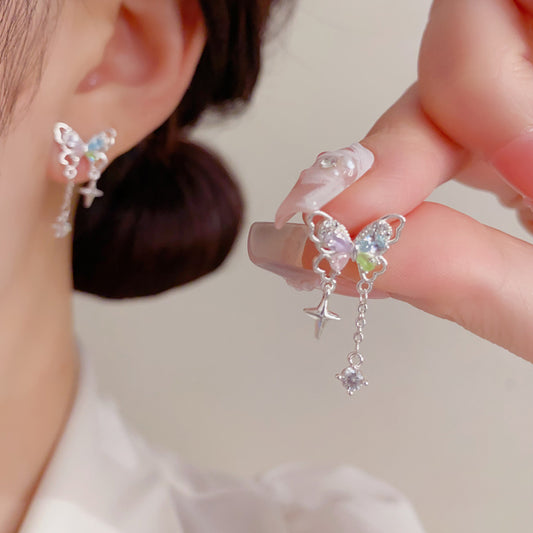 彩色鋯石蝴蝶流蘇耳墜－商品主圖｜https://igowo.tw/