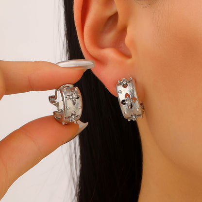 鏤空鑲鑽耳環