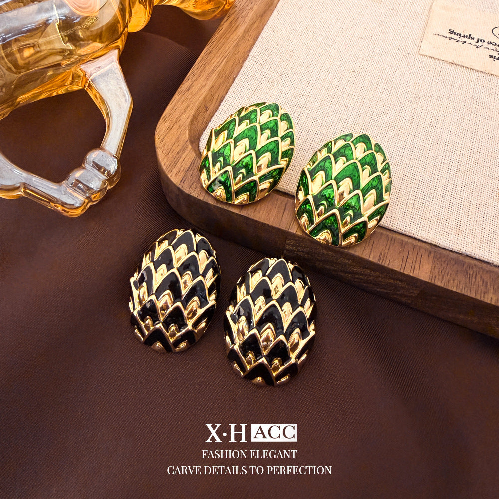 琺瑯橢圓復古耳釘－商品主圖｜https://igowo.tw/
