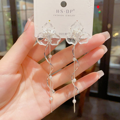 透明花朵流蘇長版耳墜－第二視角實拍｜https://igowo.tw/