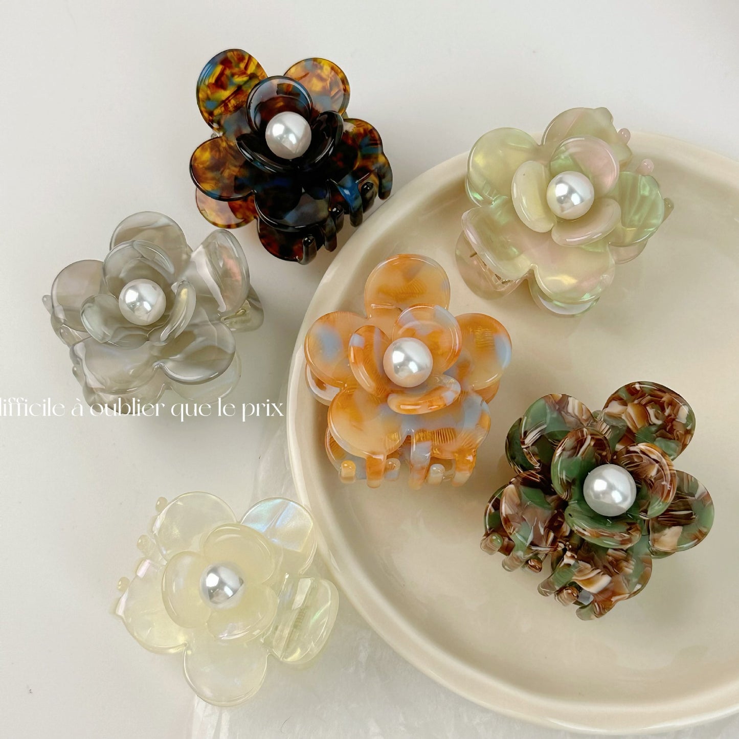 醋酸板材花朵鯊魚夾－醋酸花朵-灰色款細節｜https://igowo.tw/