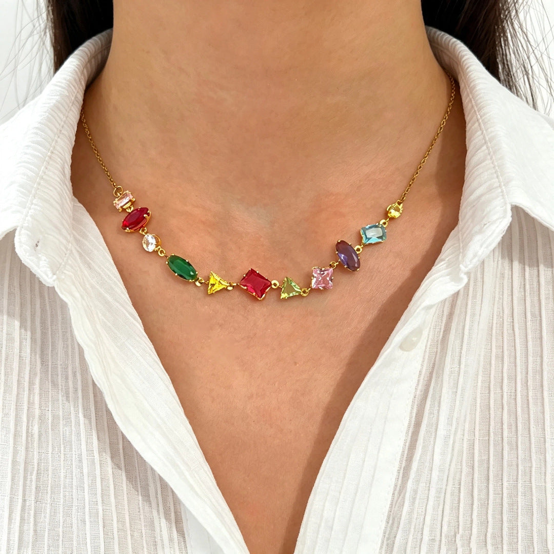 彩色鋯石樹葉垂墜耳釘－細節特寫9｜https://igowo.tw/