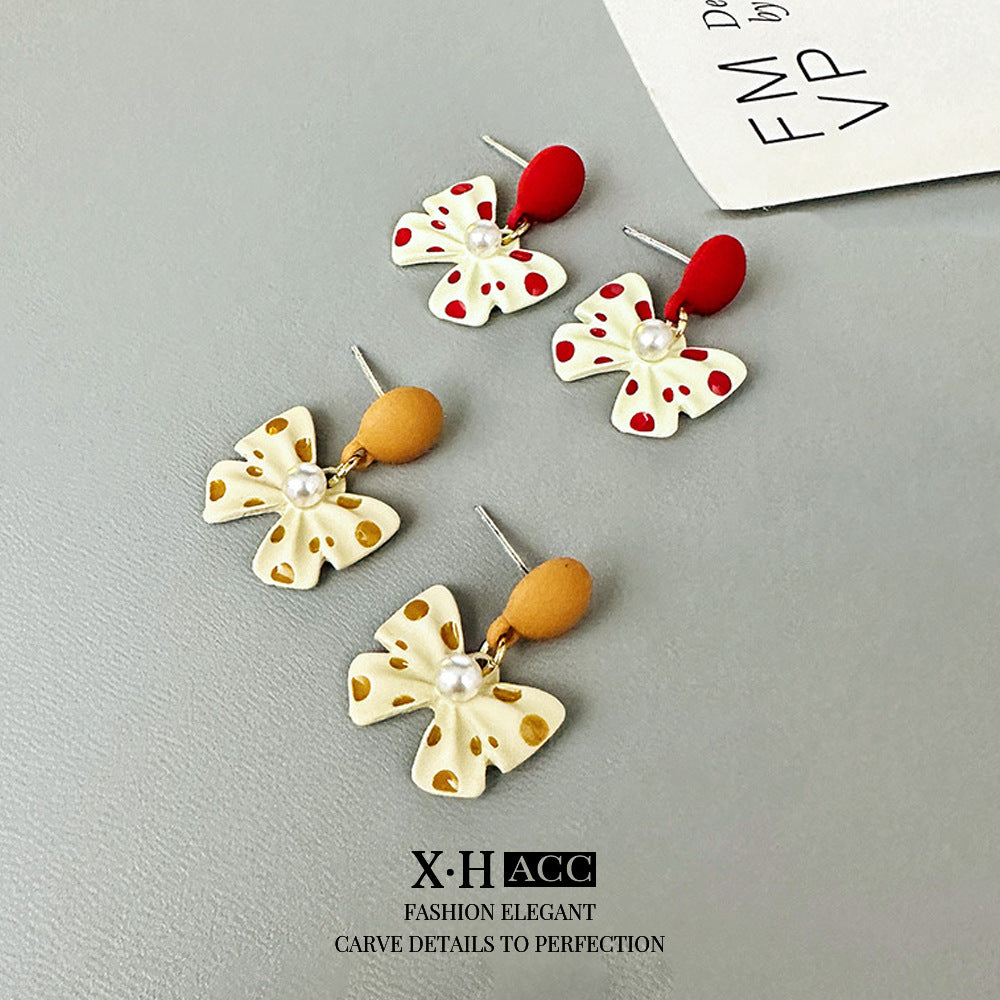 紅色銀針波點耳墜－商品主圖｜https://igowo.tw/