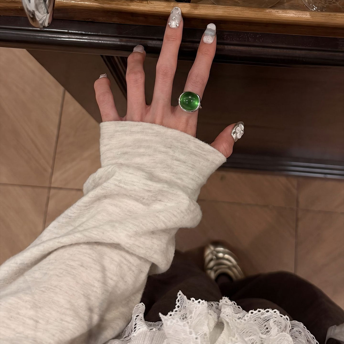 水晶圓珠可調式戒指－第二視角實拍｜https://igowo.tw/