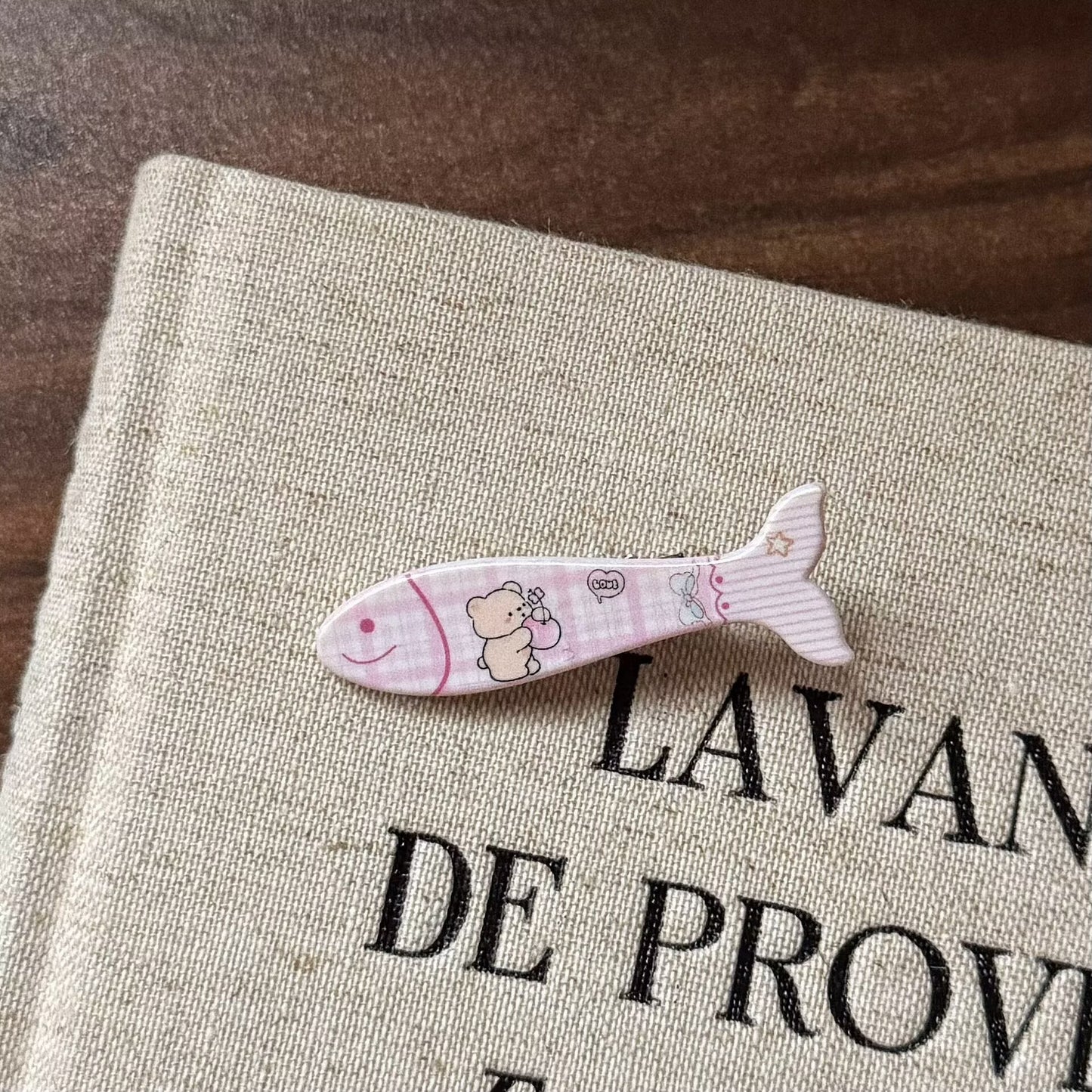 粉色魚尾領結髮夾