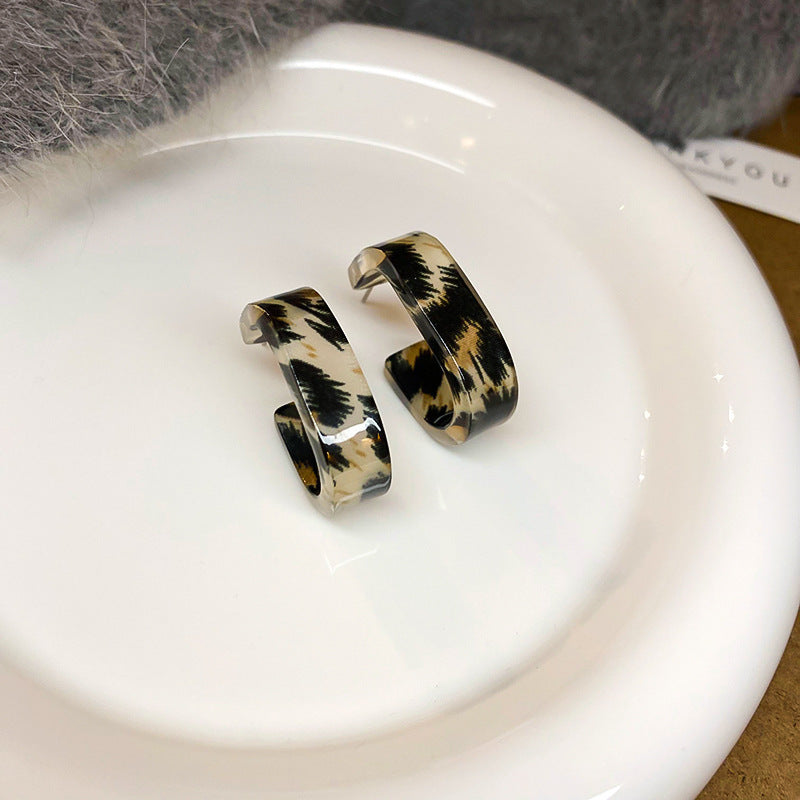 銀針超閃鑲鉆牛角不對稱珍珠耳釘女冷淡風小眾耳環輕奢高級感耳飾