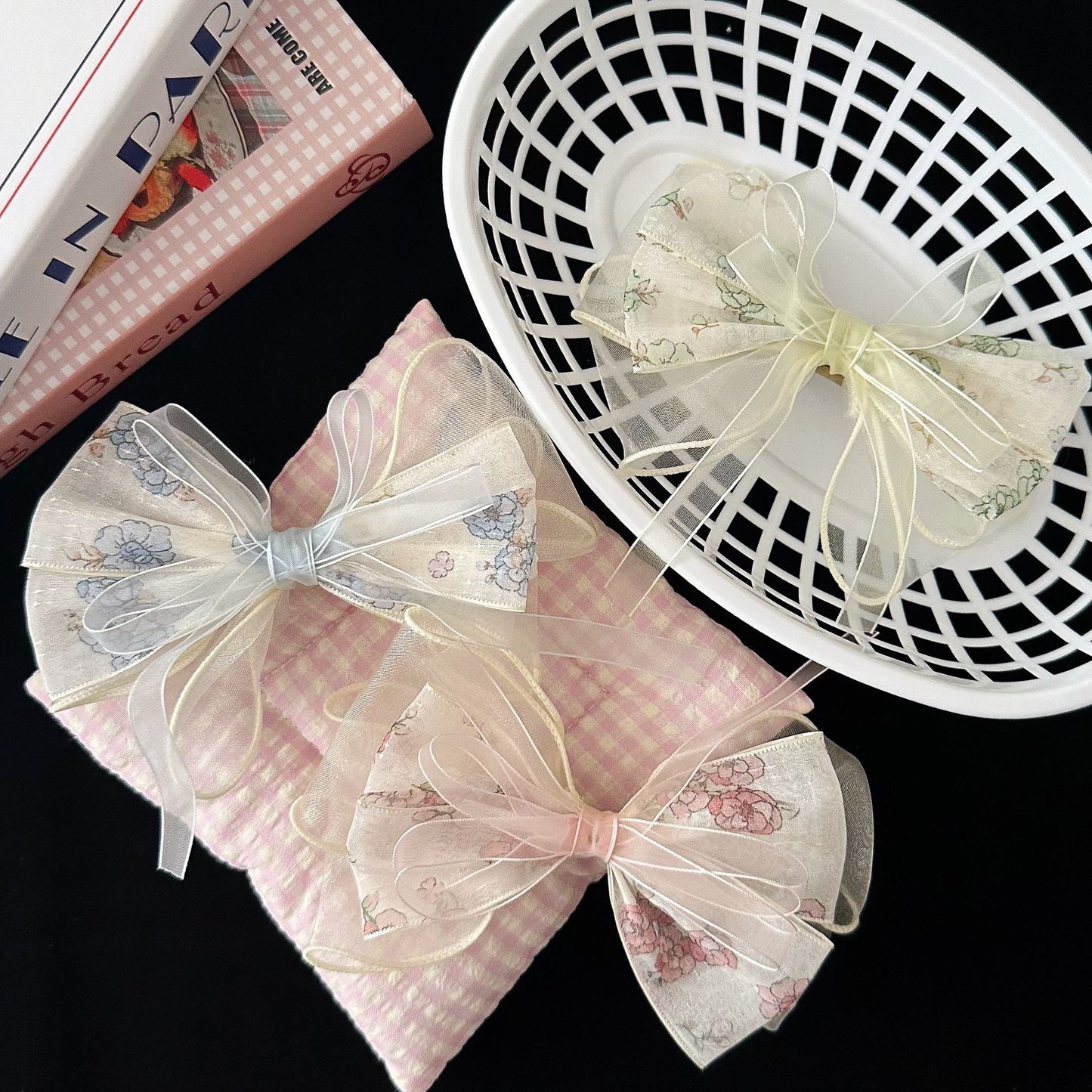 網紗蝴蝶結花朵髮夾－商品主圖｜https://igowo.tw/