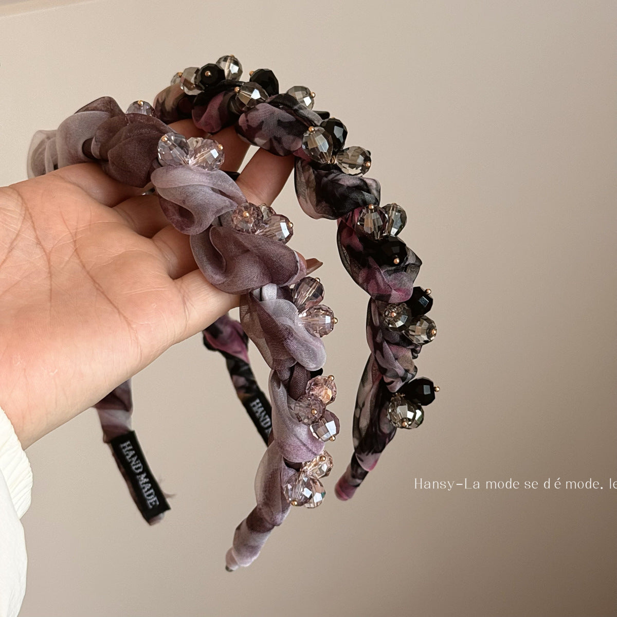水晶網紗碎花精雕髮箍－商品主圖｜https://igowo.tw/
