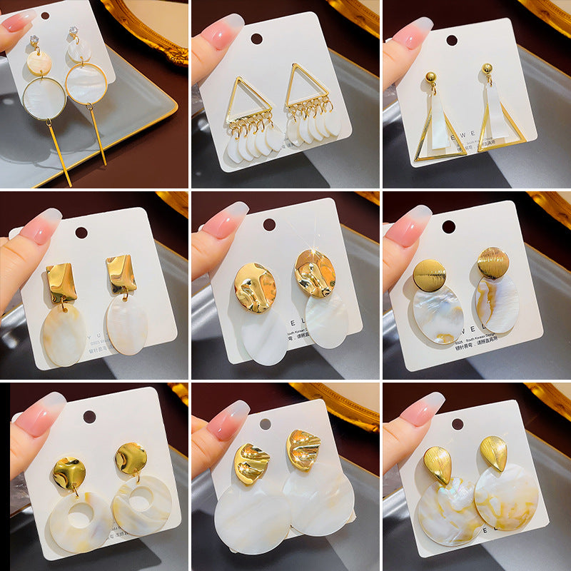 撞色貝母圓圈復古耳環－商品主圖｜https://igowo.tw/