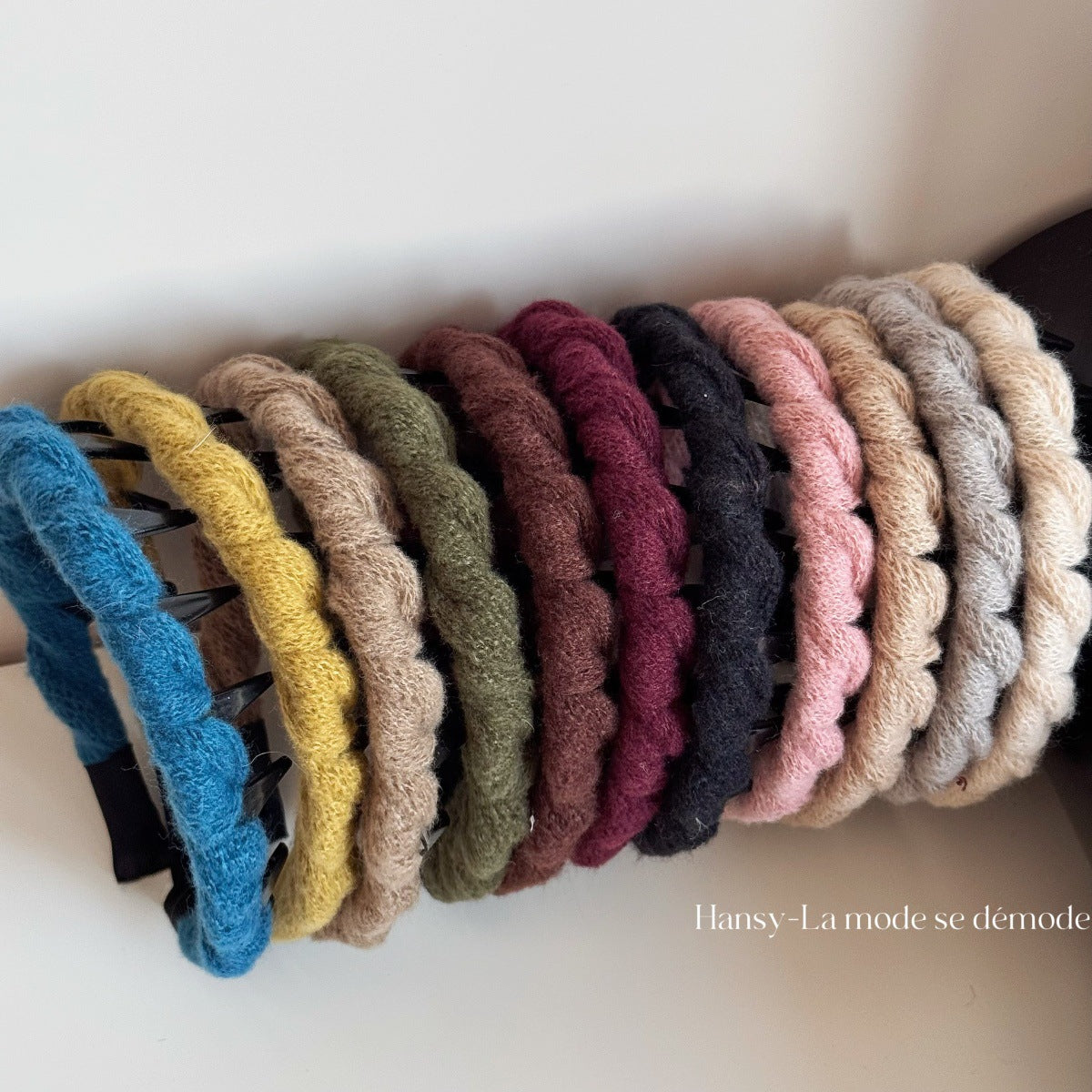 纏繞簡約髮箍－商品主圖｜https://igowo.tw/