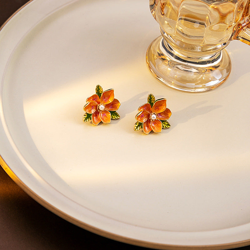 琺瑯珍珠樹葉花朵耳環－商品主圖｜https://igowo.tw/