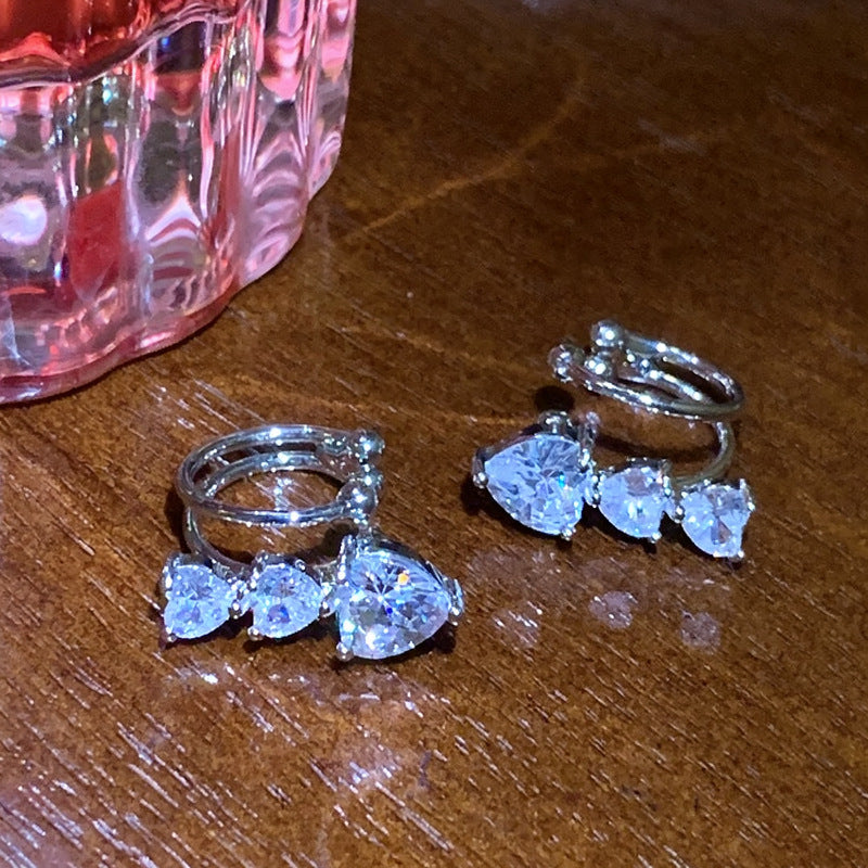 甜酷閃鉆愛心耳骨夾耳環簡約小巧冷淡風耳釘韓國精致高級感耳飾女